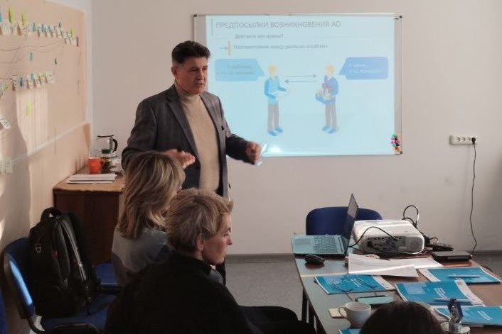 Сотрудники «Сибэлектромотора» завершили второй модуль обучения инструментам бережливого производства